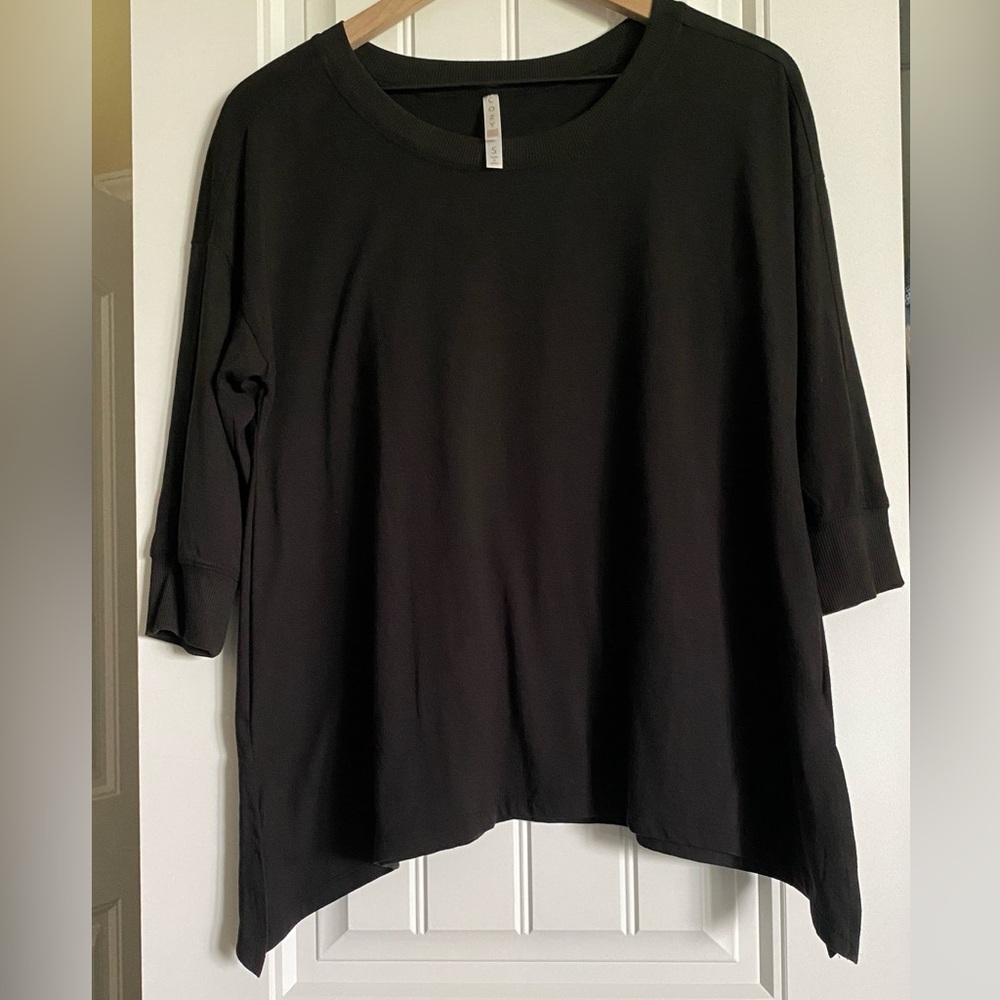 LuLaRoe Cozy Kate 3/4 Sleeve Top Black Size S